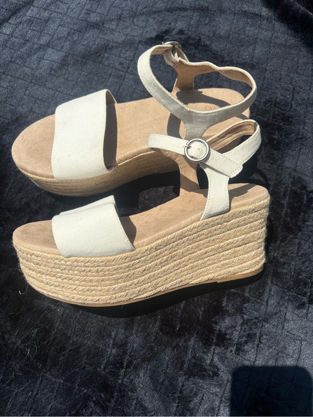 crown & ivy Cream Espadrille Platform Sandals with Ankle Strap Women’s Size 9